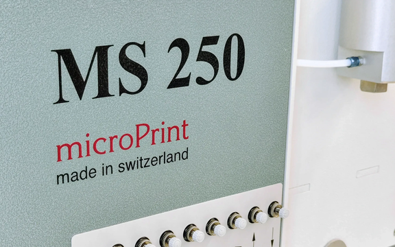 Tss tampondruck service schweiz schulung an microprint tampondruckmaschine ms250