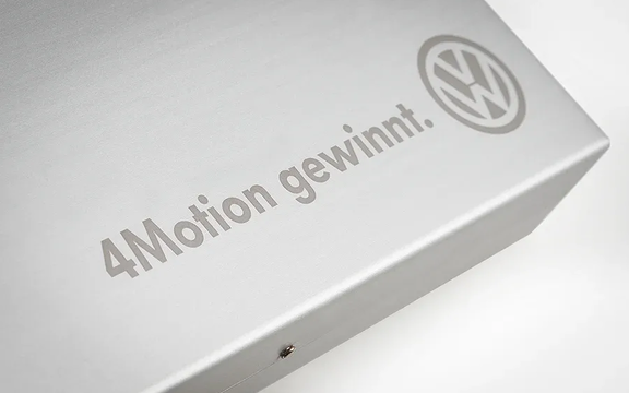 Tss tampondruck service schweiz anwendung technischer Siebdruck aluminium gebuerstet