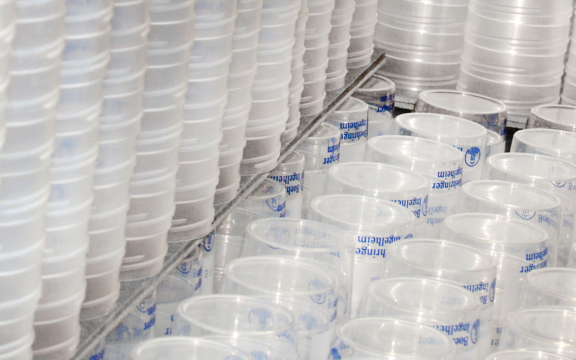 Tss tampondruck service schweiz kleinserienproduktion tampondruck pp becher pharmabranche